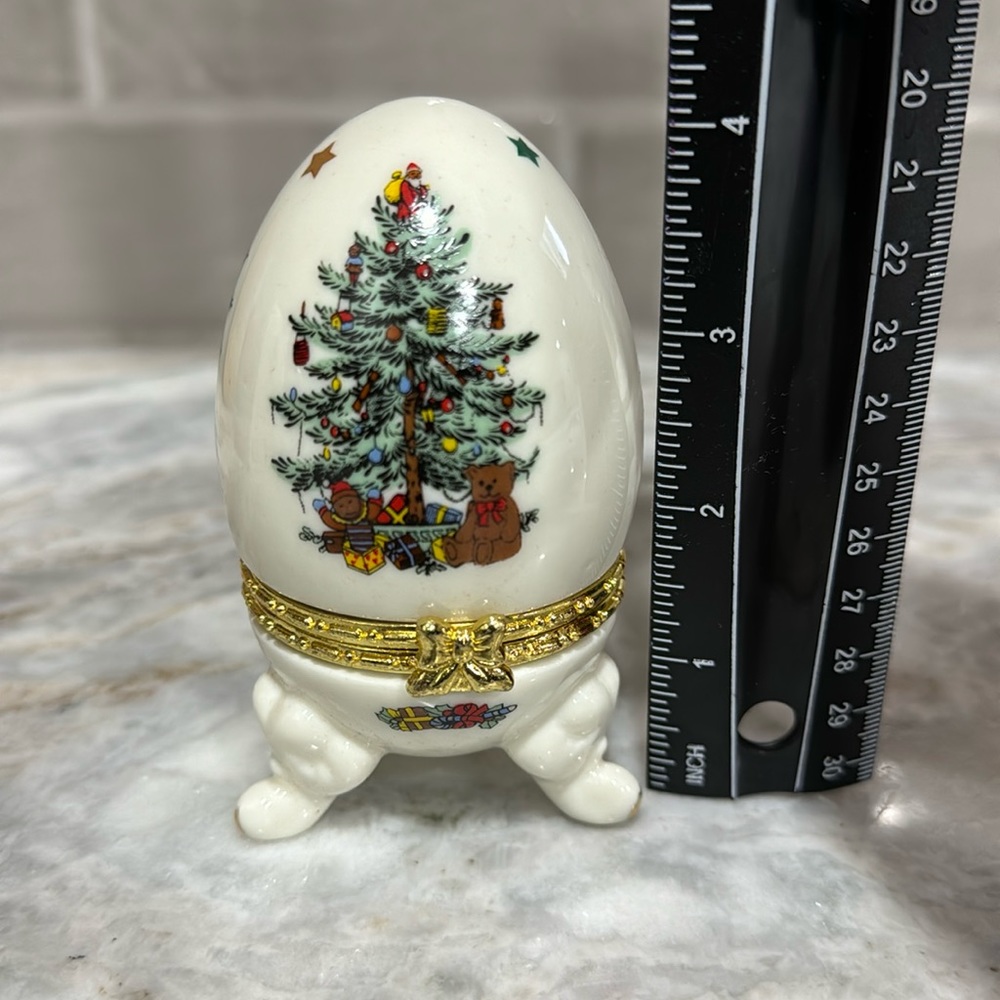 Jade Porcelain Egg